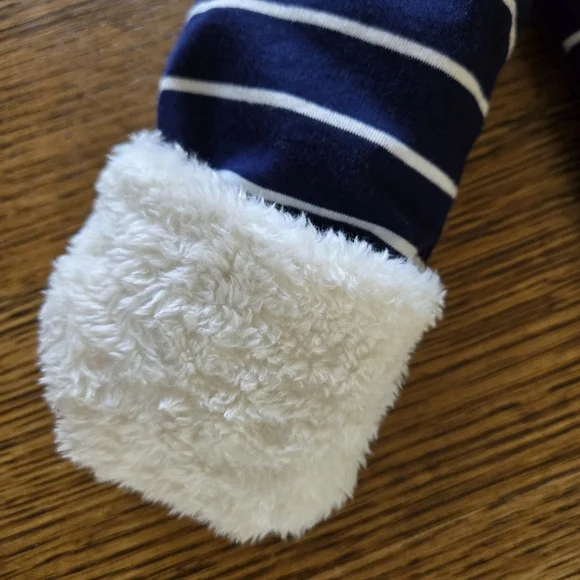 NWT GAP Two Matching *TWINS* Baby Sherpa Hoodie One-Piece Snowsuit Navy Blue 6M - Picture 7 of 8